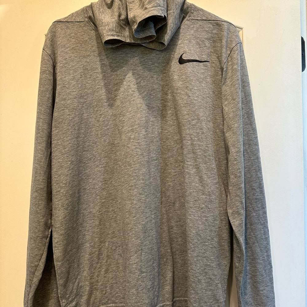 Nike Men’s Grey Dri-FIT Hooded Pullover Long Sleeve